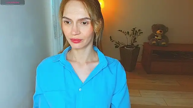 Snapshot of Lady_Sunshine_ chatting on June 2, 2026, 8:03 am Lady Sunshine online show from June 2, 2026, 8:03 am