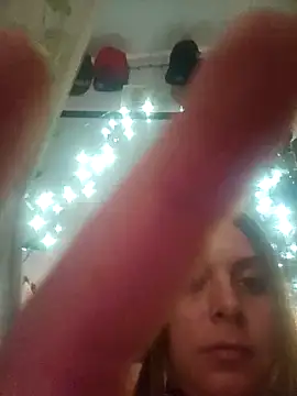 ShysluutGia online show from October 13, 2025, 9:59 pm