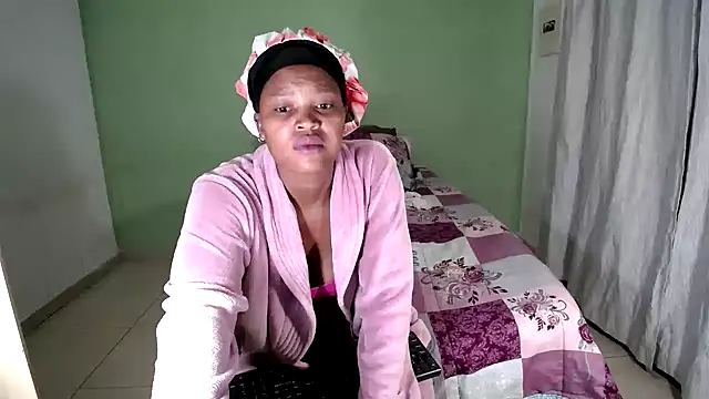 PrettyNyashX online show from January 5, 2026, 9:29 pm