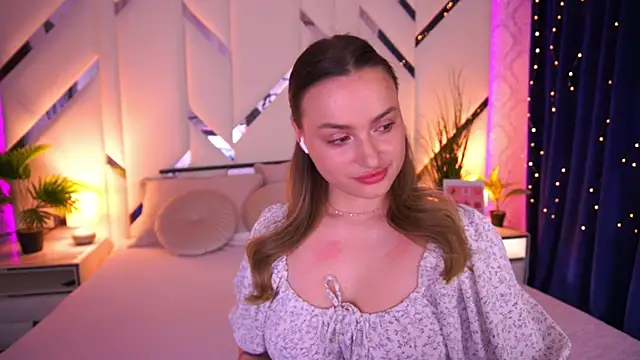 Snapshot of LindsieGreyy chatting on March 2, 2026, 7:09 am LindsieGreyy online show from March 2, 2026, 7:09 am