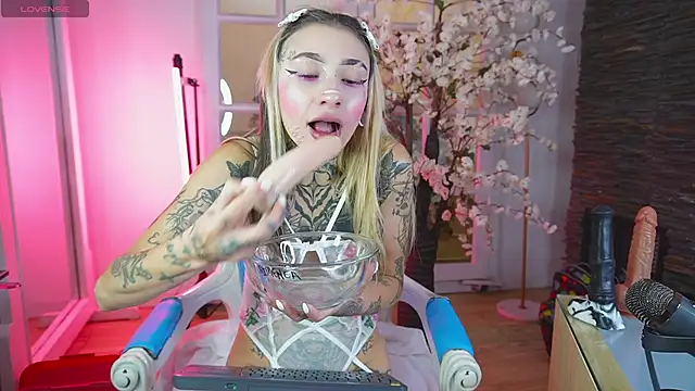 miss   angel online show from April 23, 2026, 12:40 pm