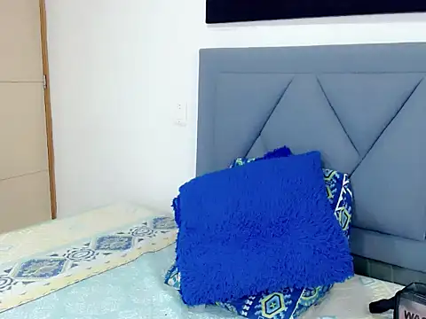 dominic 00 online show from November 15, 2025, 9:30 pm