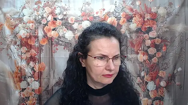 Miroslava Happi online show from May 10, 2026, 5:44 am