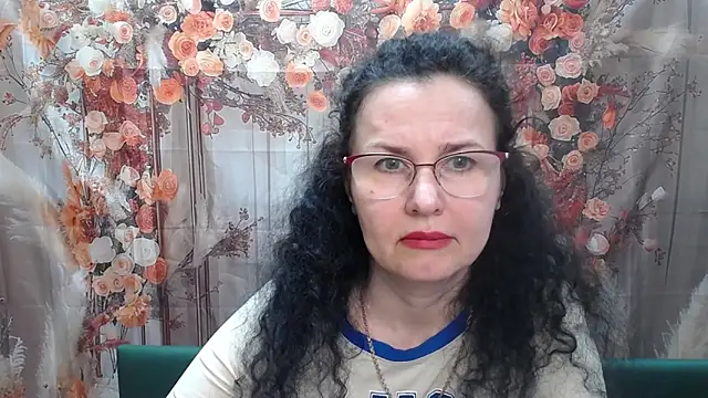 Miroslava Happi online show from May 3, 2026, 5:56 am