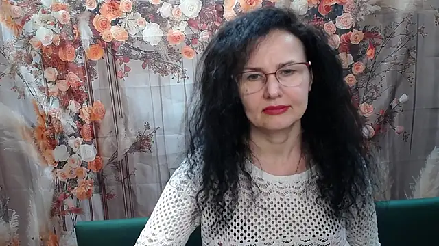 Miroslava Happi online show from April 11, 2026, 5:48 am