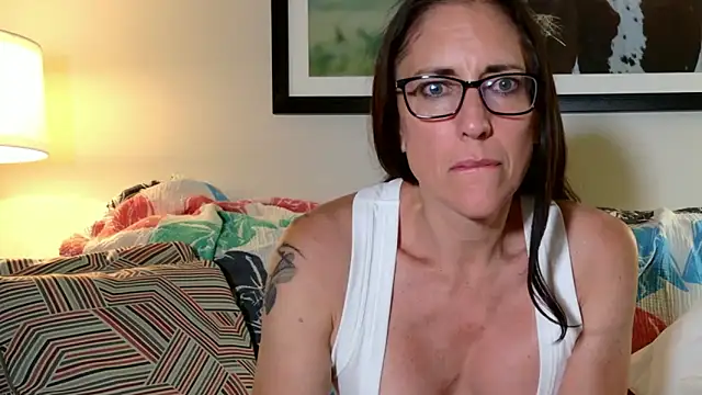 MrsJanetM online show from June 2, 2026, 7:08 am