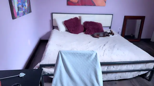 MrsJanetM online show from March 19, 2026, 5:07 am