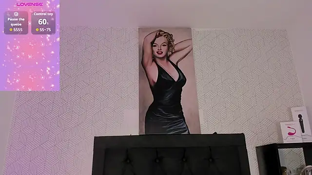 Selena fox7 online show from December 5, 2025, 4:22 am