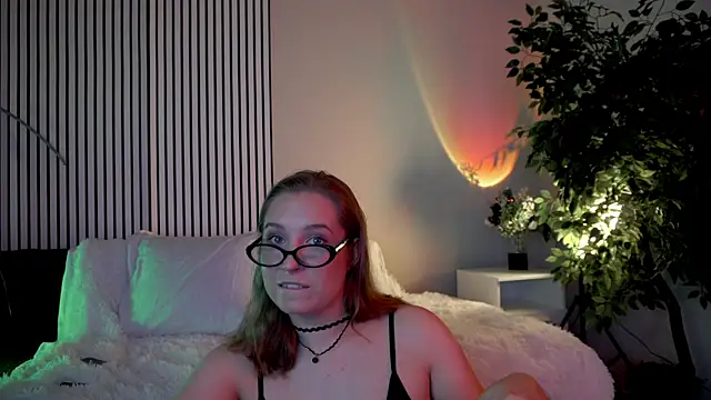 Saint Vicious online show from October 3, 2025, 8:43 pm