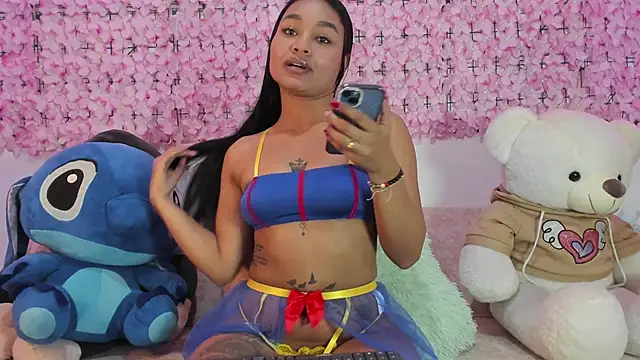 Lynda Bonnie online show from November 24, 2025, 7:14 pm