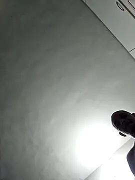 allisonbr online show from March 18, 2025, 1:57 am