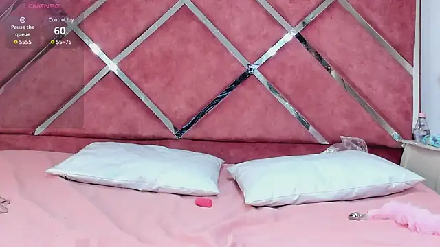  JuliSweet  online show from March 12, 2025, 12:26 pm