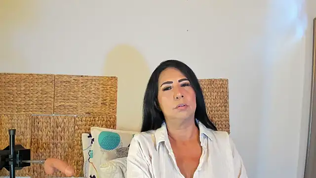 Jackiehmilf52 online show from June 21, 2026, 2:12 pm