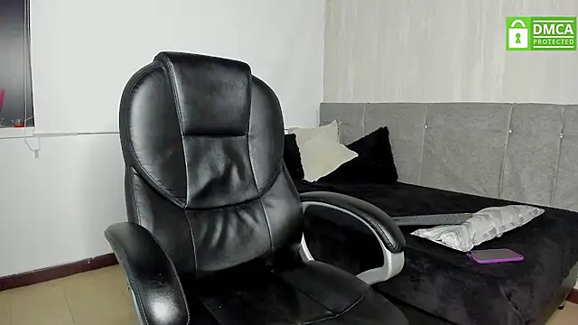 Luke Diaz7 online show from September 15, 2025, 4:46 am