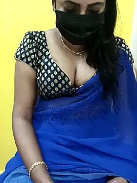 Snapshot of Thamarai28 chatting on March 19, 2025, 4:57 am Thamarai28 online show from March 19, 2025, 4:57 am