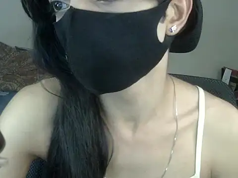 YourCDBitch online show from October 4, 2025, 8:10 pm