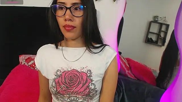 ximenagp online show from September 12, 2025, 3:39 am