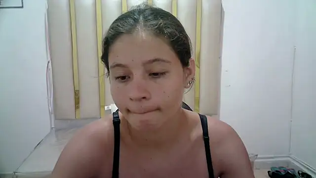 flakita sexyhot online show from October 18, 2025, 9:44 am