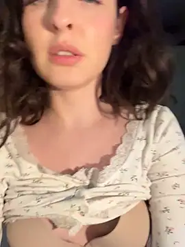 MollyBer online show from September 21, 2025, 7:30 pm