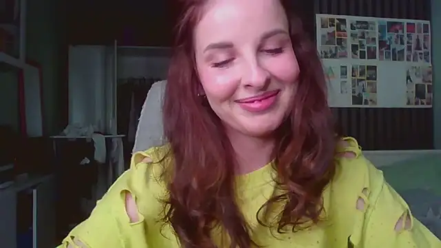 MollyBer online show from May 28, 2026, 6:47 pm