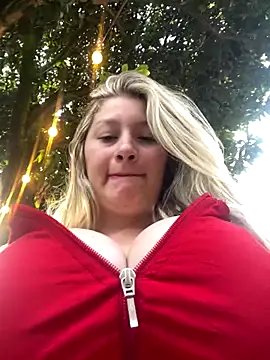 aurora coldd online show from October 8, 2025, 10:10 pm