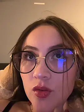 ValentinaOrtiz3 online show from July 19, 2026, 2:20 am