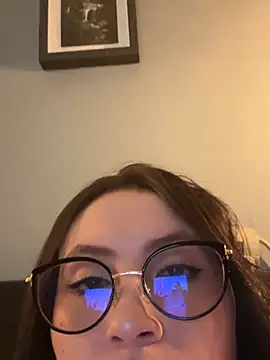 ValentinaOrtiz3 online show from July 4, 2026, 11:53 pm