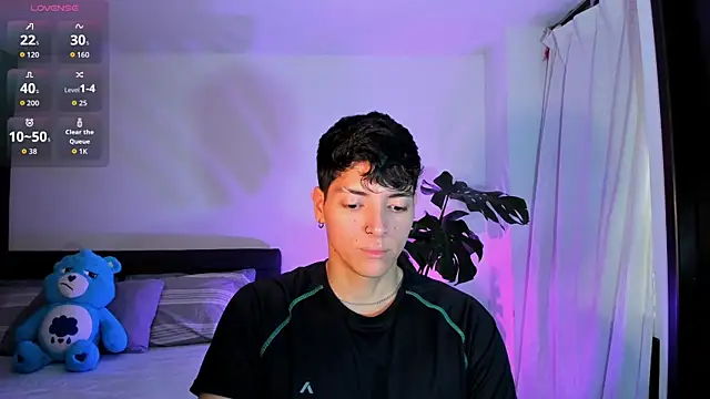  JacobMiller   online show from September 22, 2025, 2:12 pm