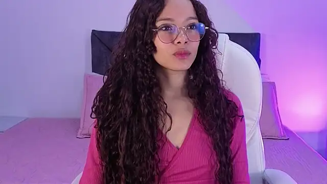 sara sharma  online show from September 11, 2025, 1:22 pm