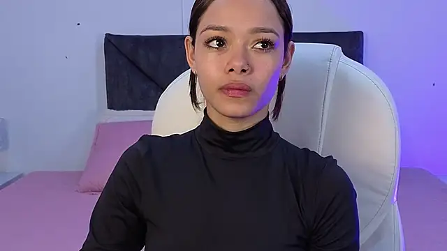 sara sharma  online show from November 13, 2025, 4:22 pm