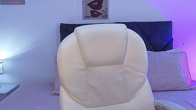 sara sharma  online show from February 3, 2026, 1:27 pm