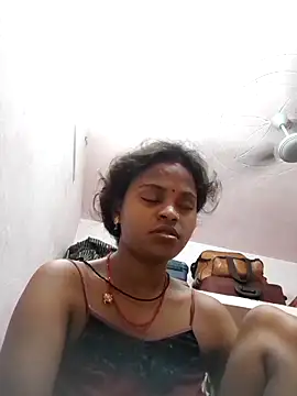 Hot couple493 online show from May 27, 2026, 8:38 pm