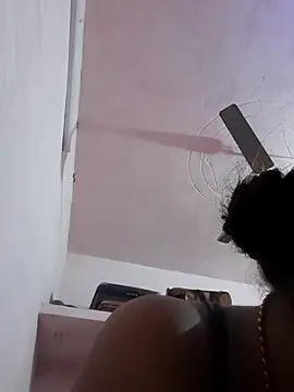 Snapshot of Hot_couple493 chatting on February 22, 2025, 11:13 pm Hot couple493 online show from February 22, 2025, 11:13 pm