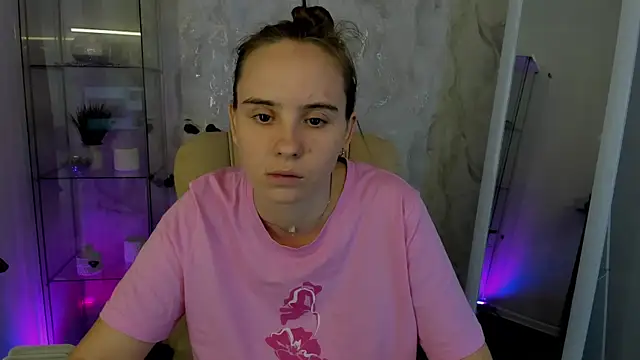 Lika 0ne online show from October 18, 2025, 12:18 pm