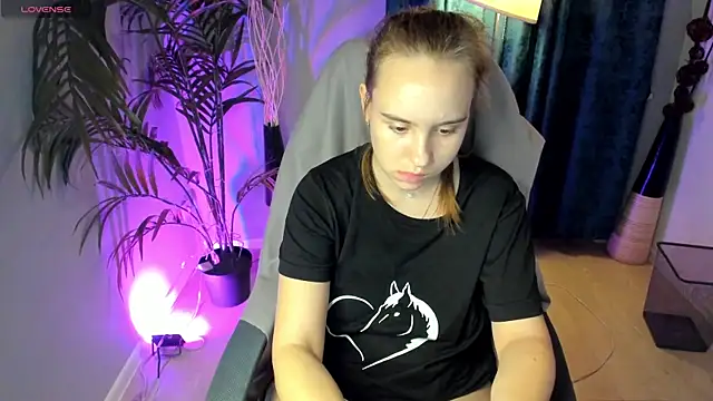 Lika 0ne online show from October 9, 2025, 12:17 pm