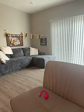 bossyroxy84 online show from July 30, 2026, 3:11 pm
