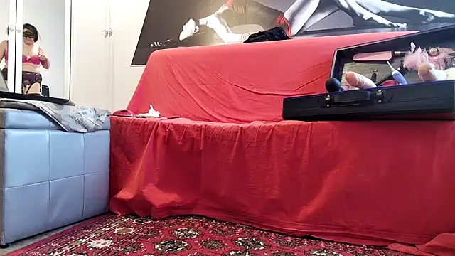 Chanel Noire online show from February 3, 2026, 2:11 pm