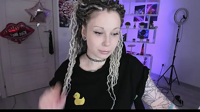 HoneySallyMoore online show from September 25, 2025, 4:02 pm