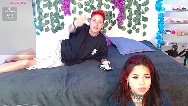 duo peludoo online show from February 26, 2025, 2:41 am