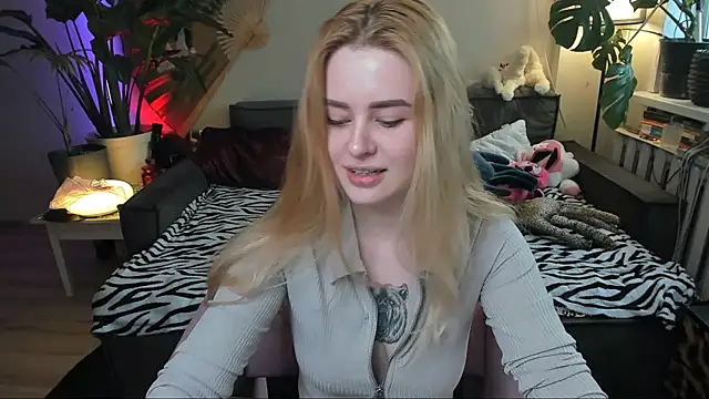 Alexa Pirs online show from March 19, 2026, 1:11 pm