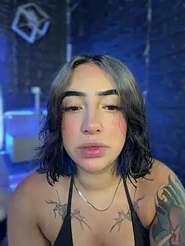 Scarlett-LS online show from April 23, 2026, 3:13 am