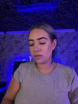 Scarlett-LS online show from April 29, 2026, 3:21 am