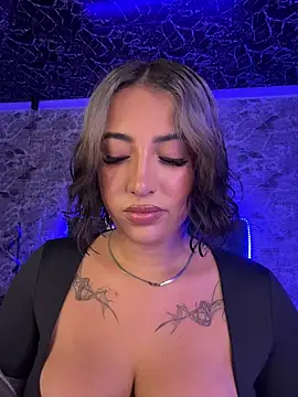 Scarlett-LS online show from June 14, 2026, 2:24 am