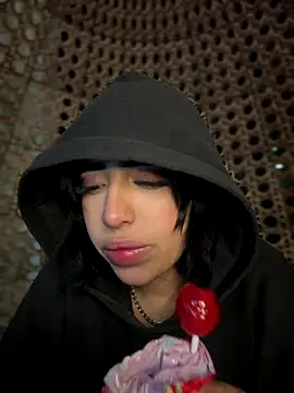 Scarlett-LS online show from October 7, 2025, 6:03 am