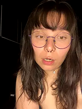 Solo yoss online show from September 23, 2025, 6:20 am