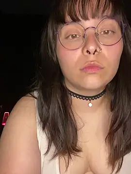 Solo yoss online show from September 22, 2025, 6:19 am