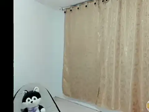 Hanna latinaa online show from March 17, 2025, 12:32 am