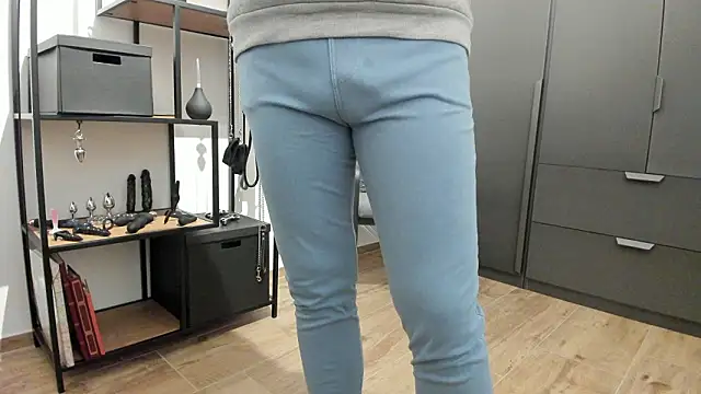 Snapshot of molicaremolicare chatting on March 22, 2026, 5:47 pm molicaremolicare online show from March 22, 2026, 5:47 pm