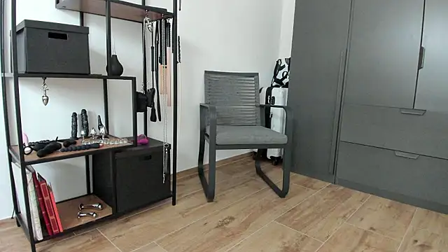 Snapshot of molicaremolicare chatting on March 26, 2026, 2:37 pm molicaremolicare online show from March 26, 2026, 2:37 pm