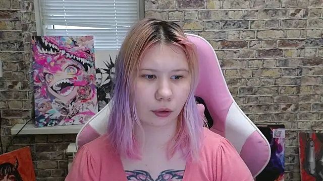 Little kitsune1707 online show from December 21, 2025, 10:17 am